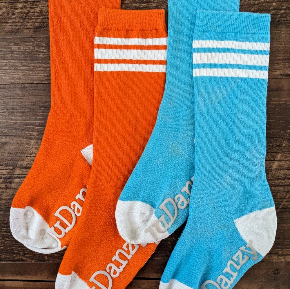 JuDanzy 2 Pairs of Socks